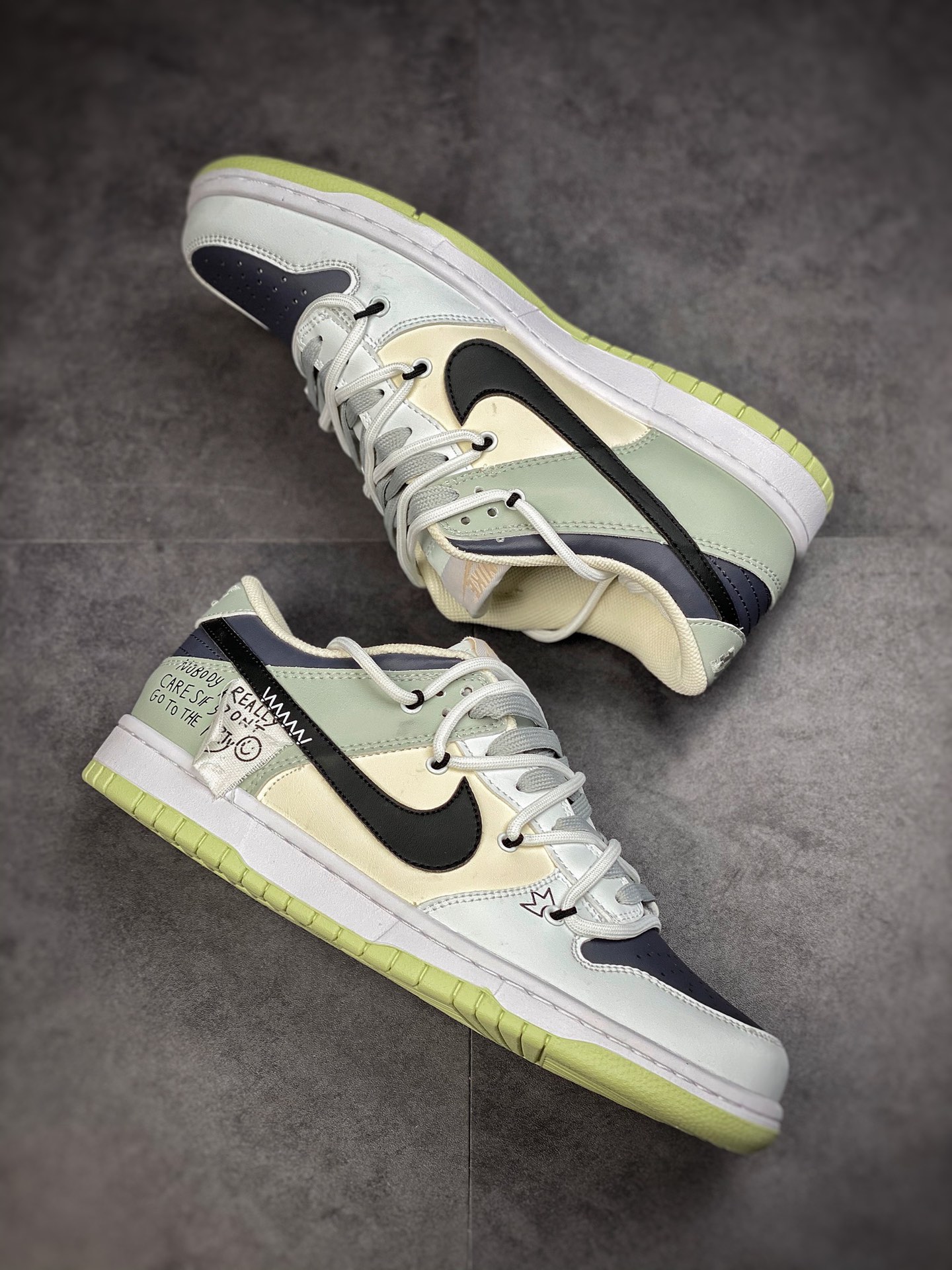190 Futura x Nike Dunk Low SB联名 解构绑带滑板鞋DD3363-002