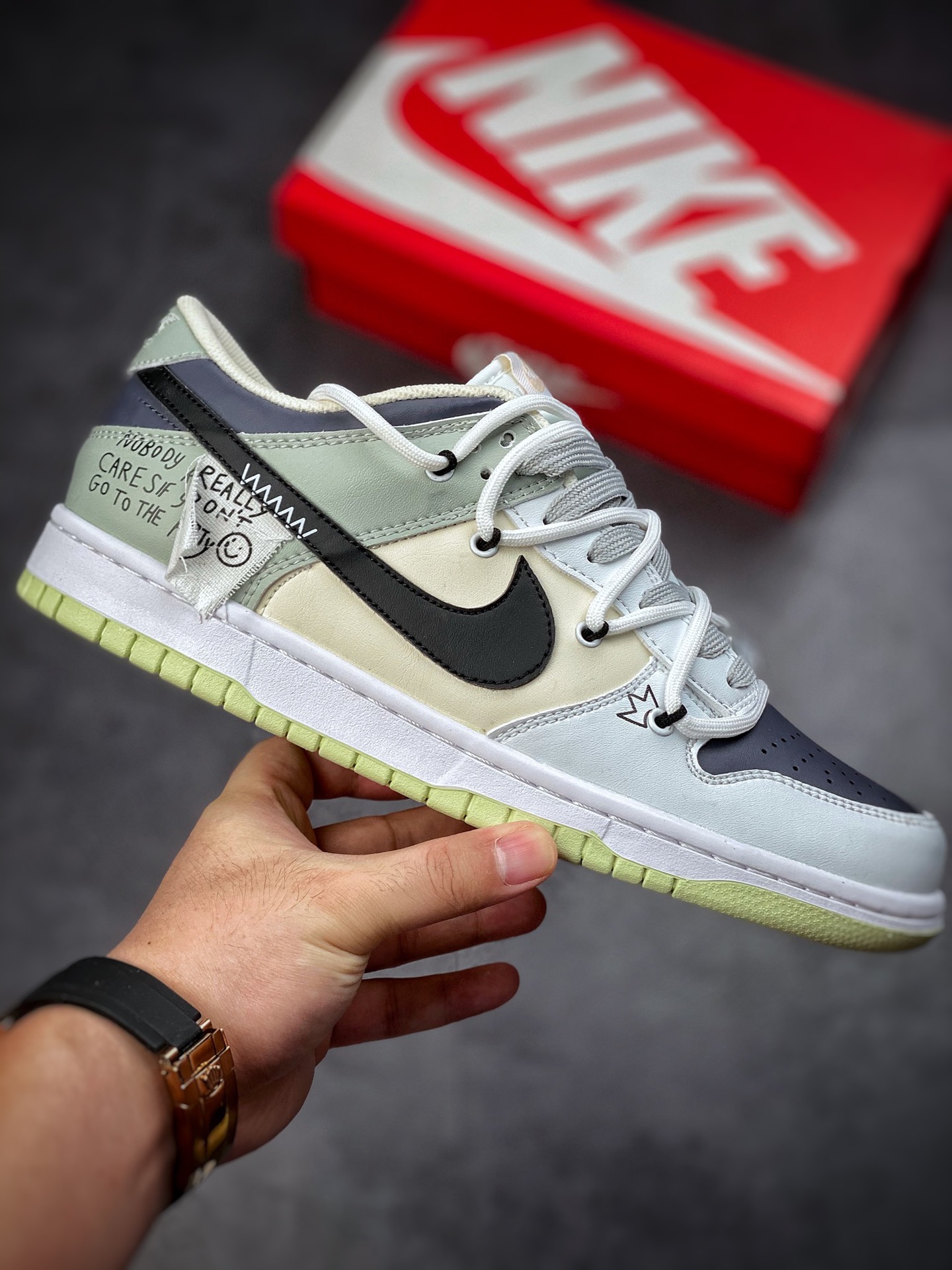 190 Futura x Nike Dunk Low SB联名 解构绑带滑板鞋DD3363-002