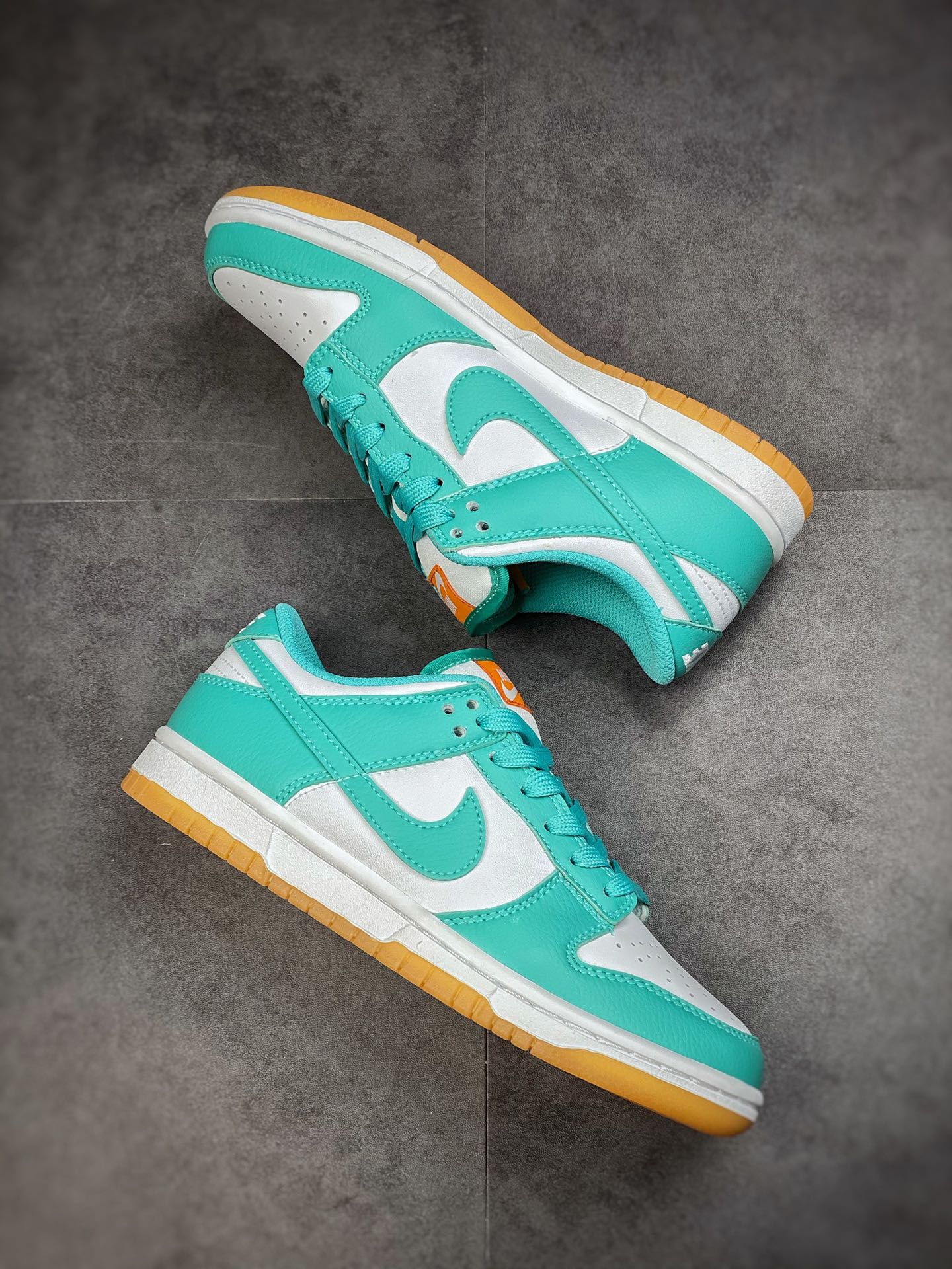300 Nike Dunk SB Low 水鸭蒂芙尼 原装头层材料 DV2190-100