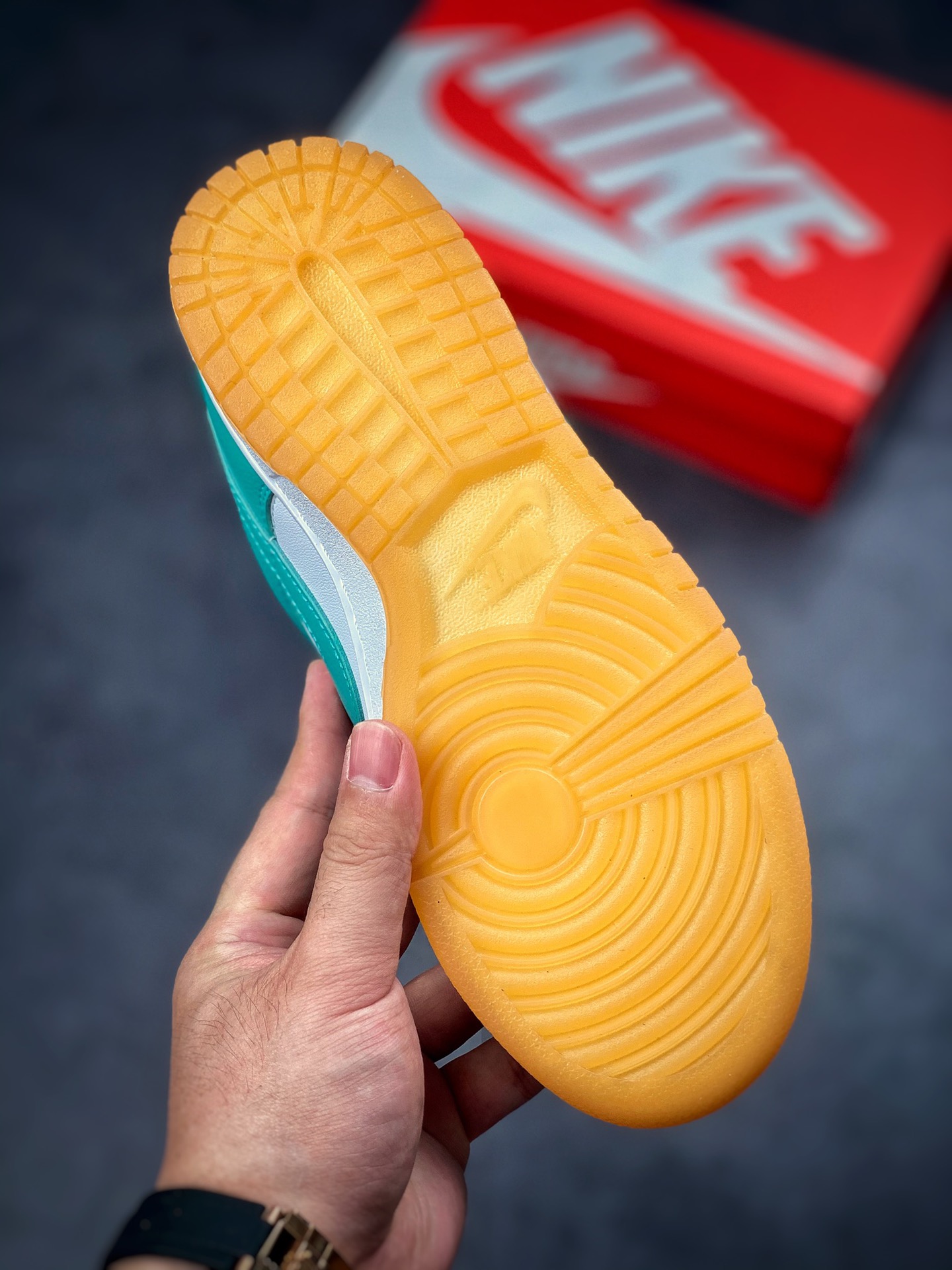 300 Nike Dunk SB Low 水鸭蒂芙尼 原装头层材料 DV2190-100