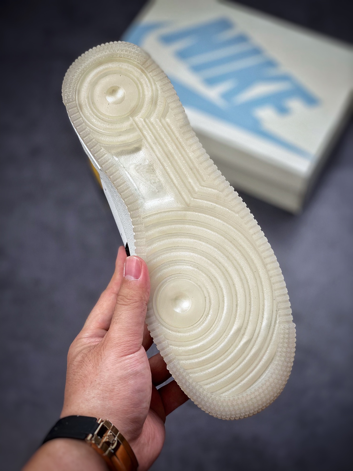 220 Nike Air Force 1 Low 07 米白黑黄 CJ8899-111