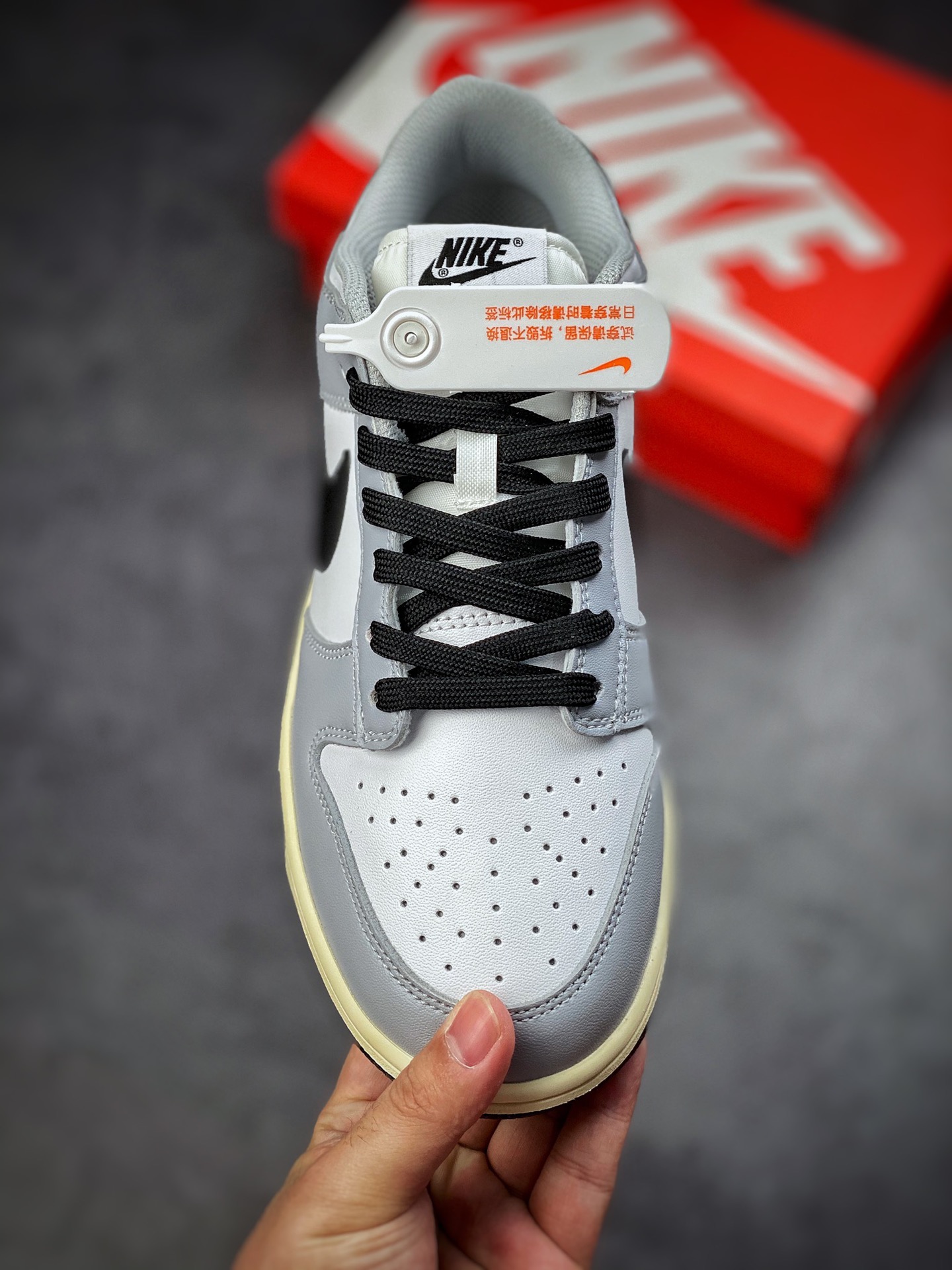 220 Nike Dunk Low WMNS “Light Smoke Grey” 浅烟灰 DD1503-117