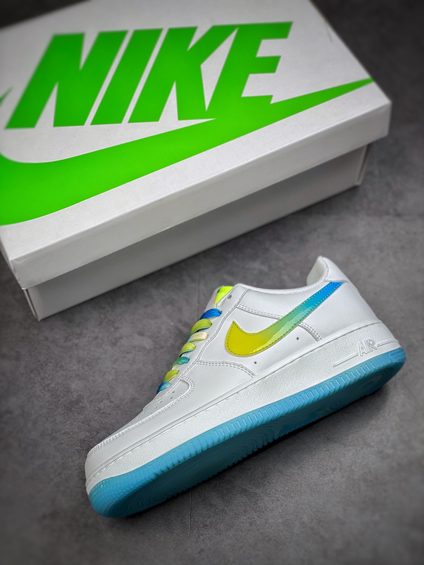 240 Nike Air Force 1 Low 07 白蓝黄渐变 冰柠檬配色 TO1232-111