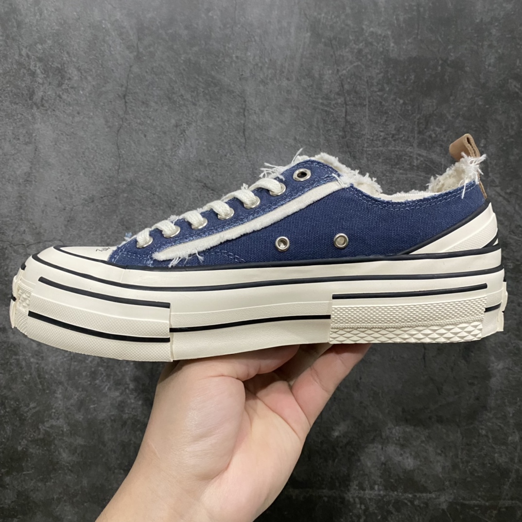 图片[2]-xVESSEL G.O.P. Low 吴建豪主理品牌 解构重叠厚底软木低帮硫化板鞋 深蓝色 原鞋数据开发 终端优势供应 当前市售最高版本 正确半贴合鞋标工艺 正确鞋头上翘整体楦型 紫外光变色效果 原厂12蛊司厚实舒适帆布面料 流苏做旧复古效果 支持NFC网页编码识别 升级厚实木塞内底 纯手工贴合多重围条硫化工艺 市售最强品质 实拍即所得 秒杀市场所有版本 随意对比 尺码：35 36 37 38 39 40 41 42 43 44 45-选品中心