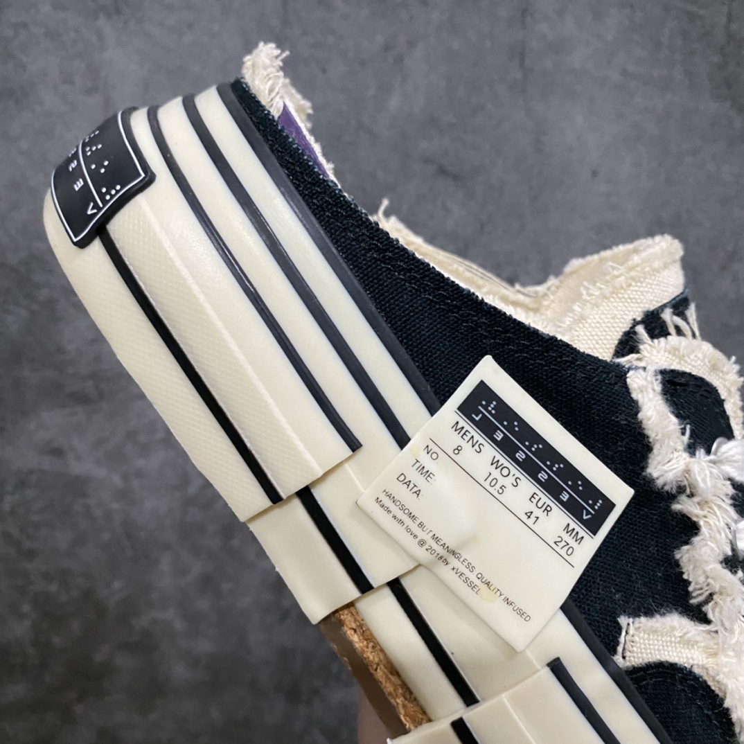 图片[7]-xVESSEL G.O.P. Low 吴建豪主理品牌 解构重叠厚底软木低帮硫化板鞋 黑色半拖 原鞋数据开发 终端优势供应 当前市售最高版本 正确半贴合鞋标工艺 正确鞋头上翘整体楦型 紫外光变色效果 原厂12蛊司厚实舒适帆布面料 流苏做旧复古效果 支持NFC网页编码识别 升级厚实木塞内底 纯手工贴合多重围条硫化工艺 市售最强品质 实拍即所得 秒杀市场所有版本 随意对比 尺码：35 36 37 38 39 40 41 42 43 44 45-选品中心