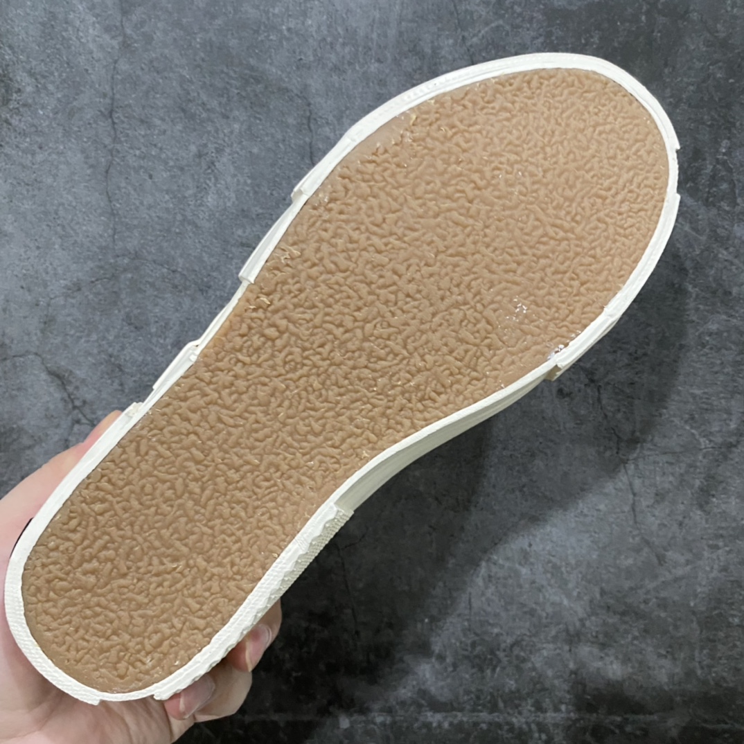 图片[5]-xVESSEL G.O.P. Low 吴建豪主理品牌 解构重叠厚底软木低帮硫化板鞋 黑色半拖 原鞋数据开发 终端优势供应 当前市售最高版本 正确半贴合鞋标工艺 正确鞋头上翘整体楦型 紫外光变色效果 原厂12蛊司厚实舒适帆布面料 流苏做旧复古效果 支持NFC网页编码识别 升级厚实木塞内底 纯手工贴合多重围条硫化工艺 市售最强品质 实拍即所得 秒杀市场所有版本 随意对比 尺码：35 36 37 38 39 40 41 42 43 44 45-选品中心