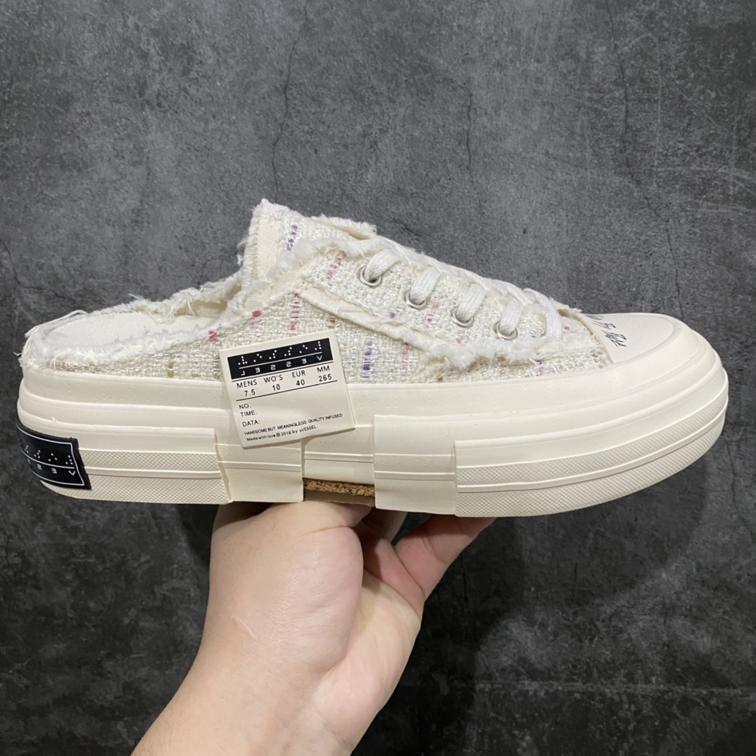 xVESSEL G.O.P. Low 吴建豪主理品牌 解构重叠厚底软木低帮硫化板鞋 小香风半拖 原鞋数据开发 终端优势供应 当前市售最高版本 正确半贴合鞋标工艺 正确鞋头上翘整体楦型 紫外光变色效果 原厂12蛊司厚实舒适帆布面料 流苏做旧复古效果 支持NFC网页编码识别 升级厚实木塞内底 纯手工贴合多重围条硫化工艺 市售最强品质 实拍即所得 秒杀市场所有版本 随意对比 尺码:35 36 37 38 39 40 41 42 43 44 45-选品中心