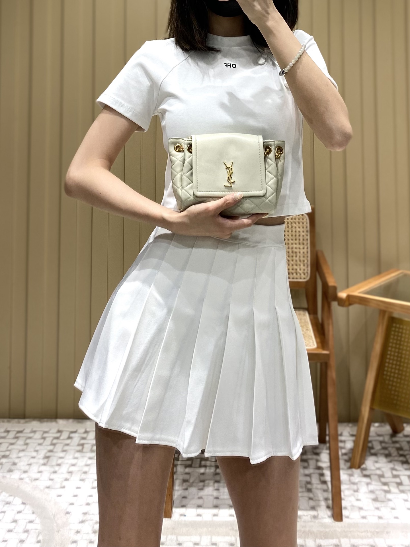 YSL 𝐌𝐢𝐧𝐢 𝐍𝐨𝐥𝐢𝐭𝐚 复古翻盖包 672738白色