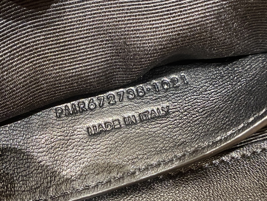 YSL 𝐌𝐢𝐧𝐢 𝐍𝐨𝐥𝐢𝐭𝐚 复古翻盖包 672738黑色