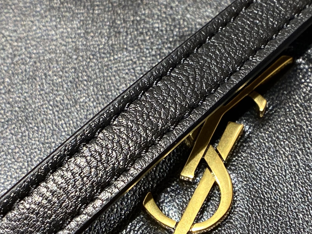 YSL 𝐌𝐢𝐧𝐢 𝐍𝐨𝐥𝐢𝐭𝐚 复古翻盖包 672738黑色