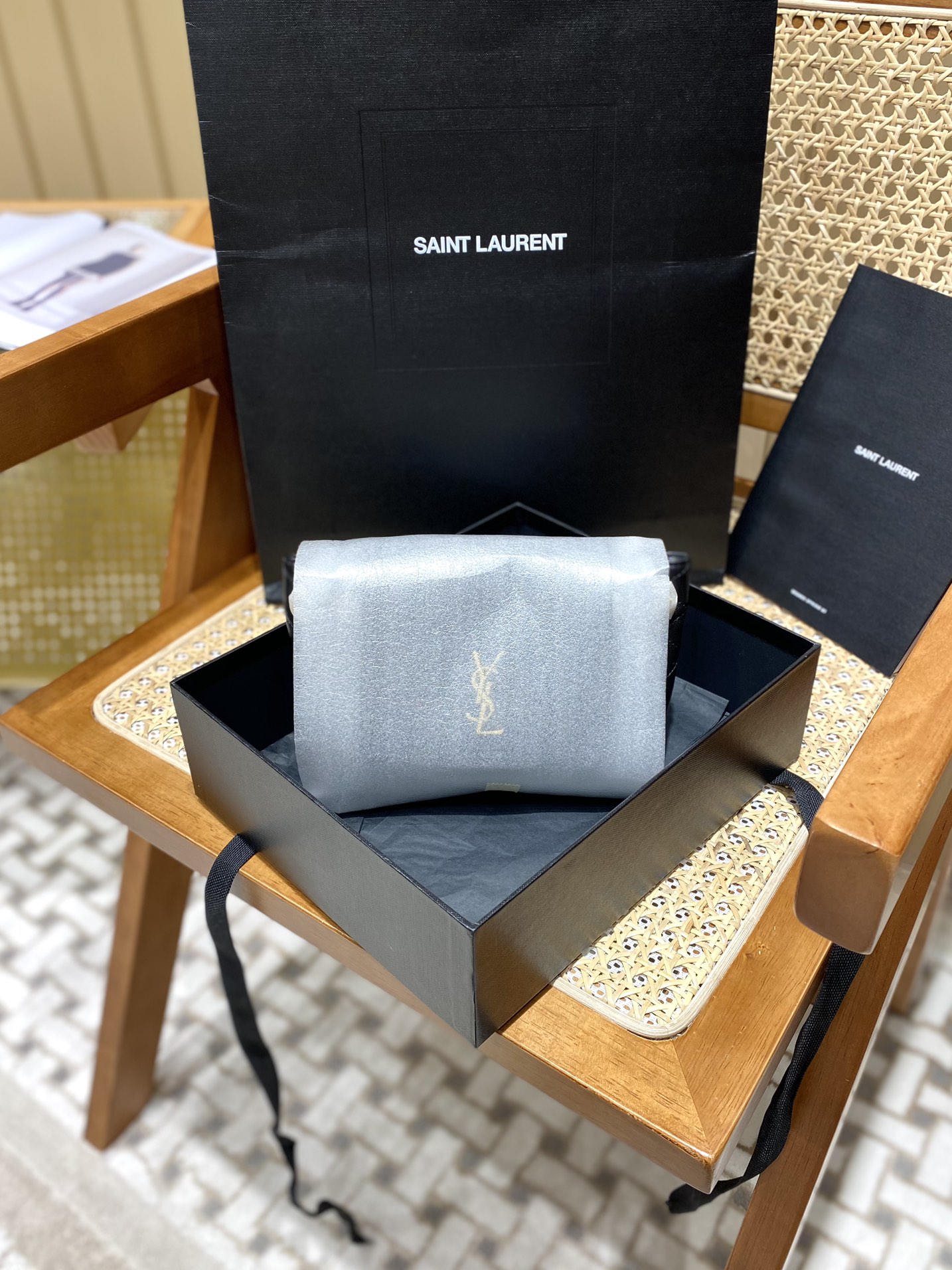YSL 𝐌𝐢𝐧𝐢 𝐍𝐨𝐥𝐢𝐭𝐚 复古翻盖包 672738黑色
