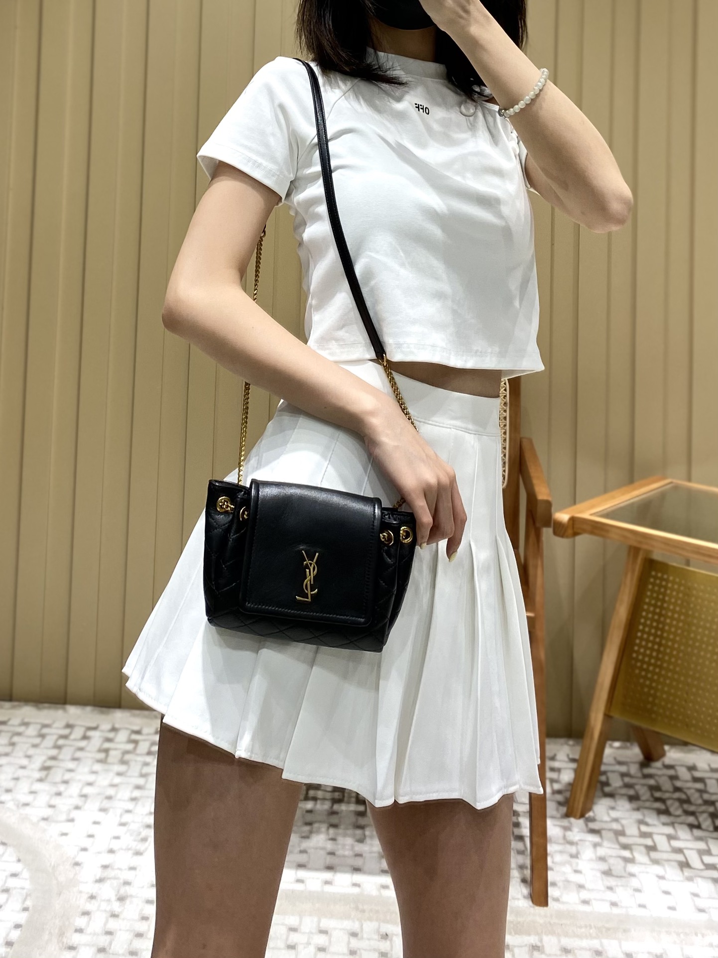 YSL 𝐌𝐢𝐧𝐢 𝐍𝐨𝐥𝐢𝐭𝐚 复古翻盖包 672738黑色