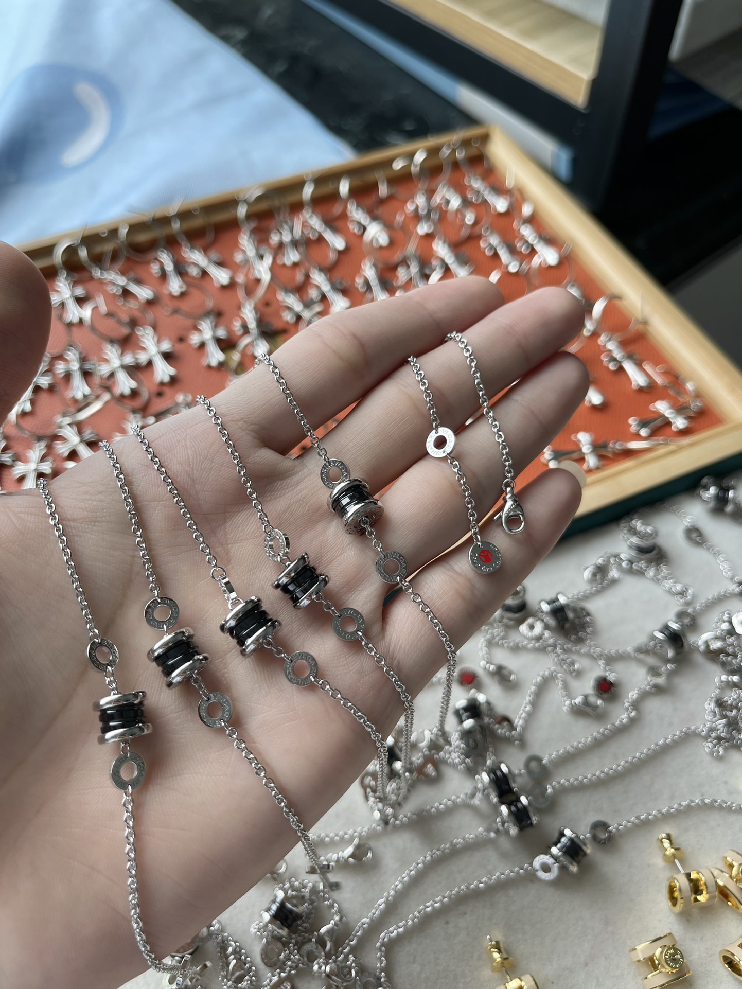 Bvlgari 宝格丽 款小红人手链