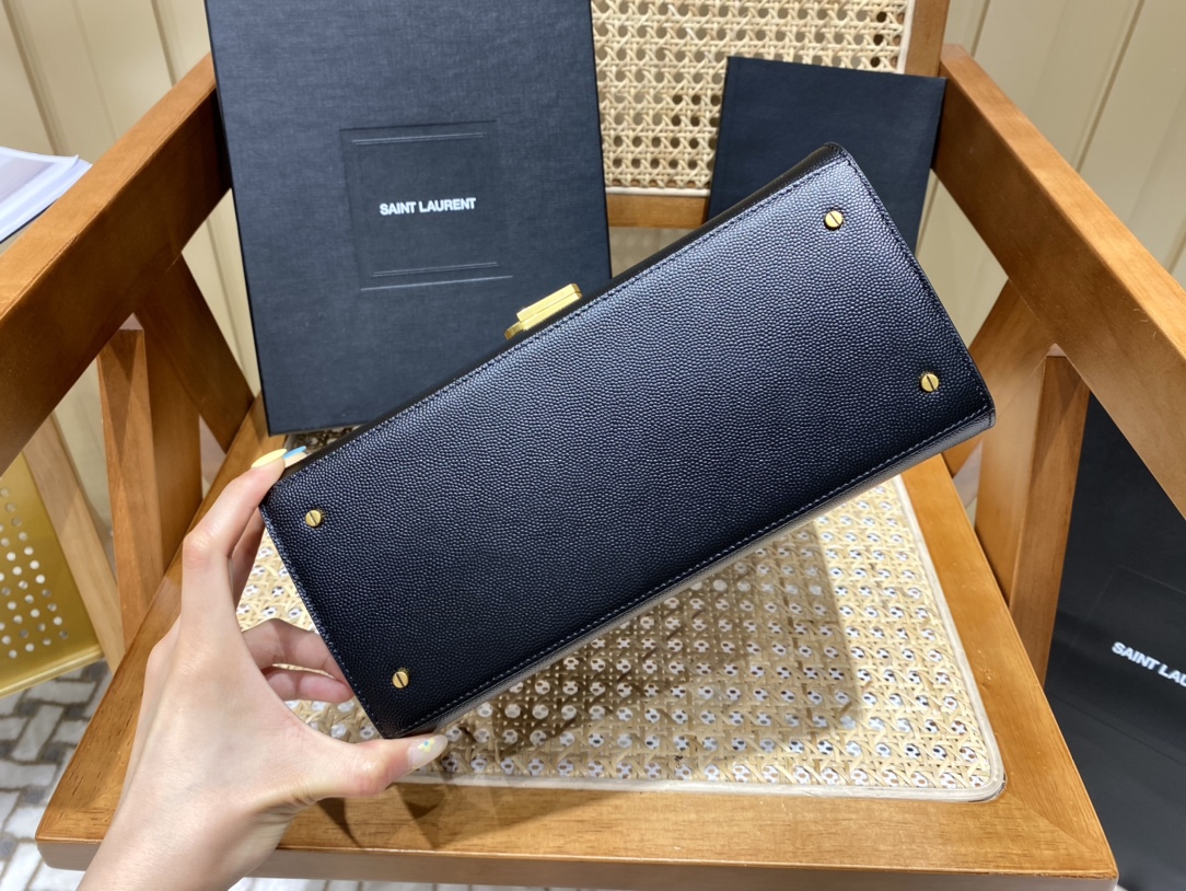 Saint Laurent Ysl CASSANDRA鱼子酱纹手拎包 578000黑色