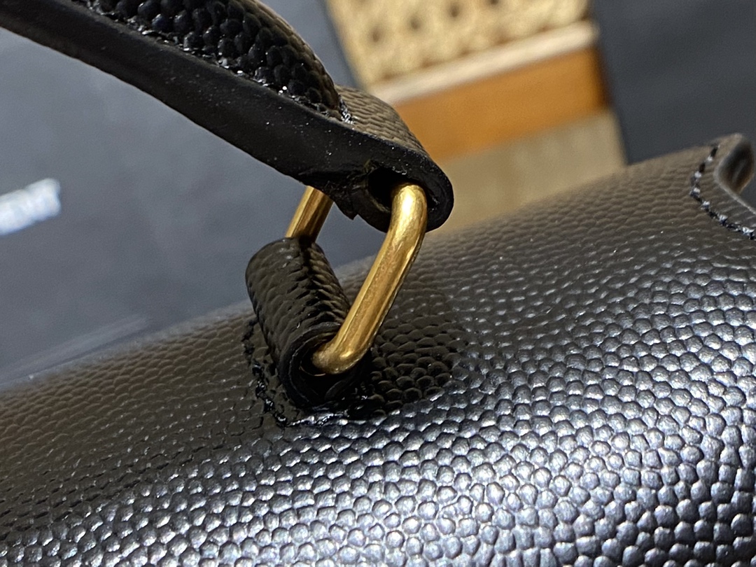 Saint Laurent Ysl CASSANDRA鱼子酱纹手拎包 578000黑色