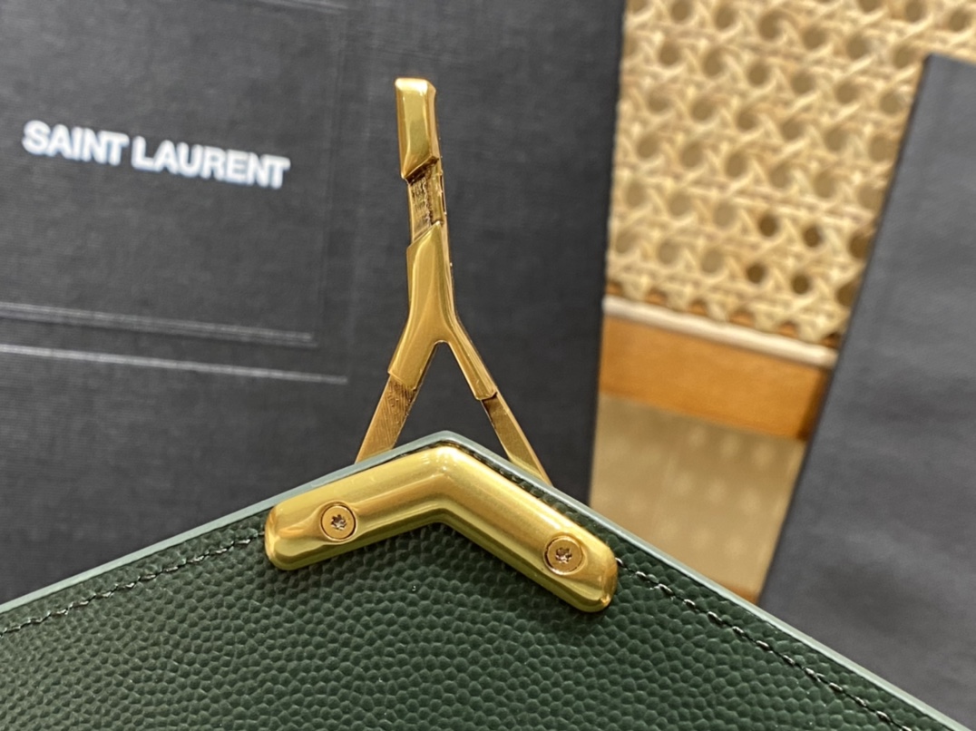Saint Laurent Ysl CASSANDRA鱼子酱纹手拎包 578000墨绿色