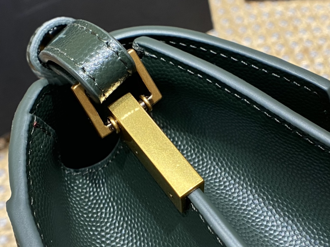 Saint Laurent Ysl CASSANDRA鱼子酱纹手拎包 578000墨绿色