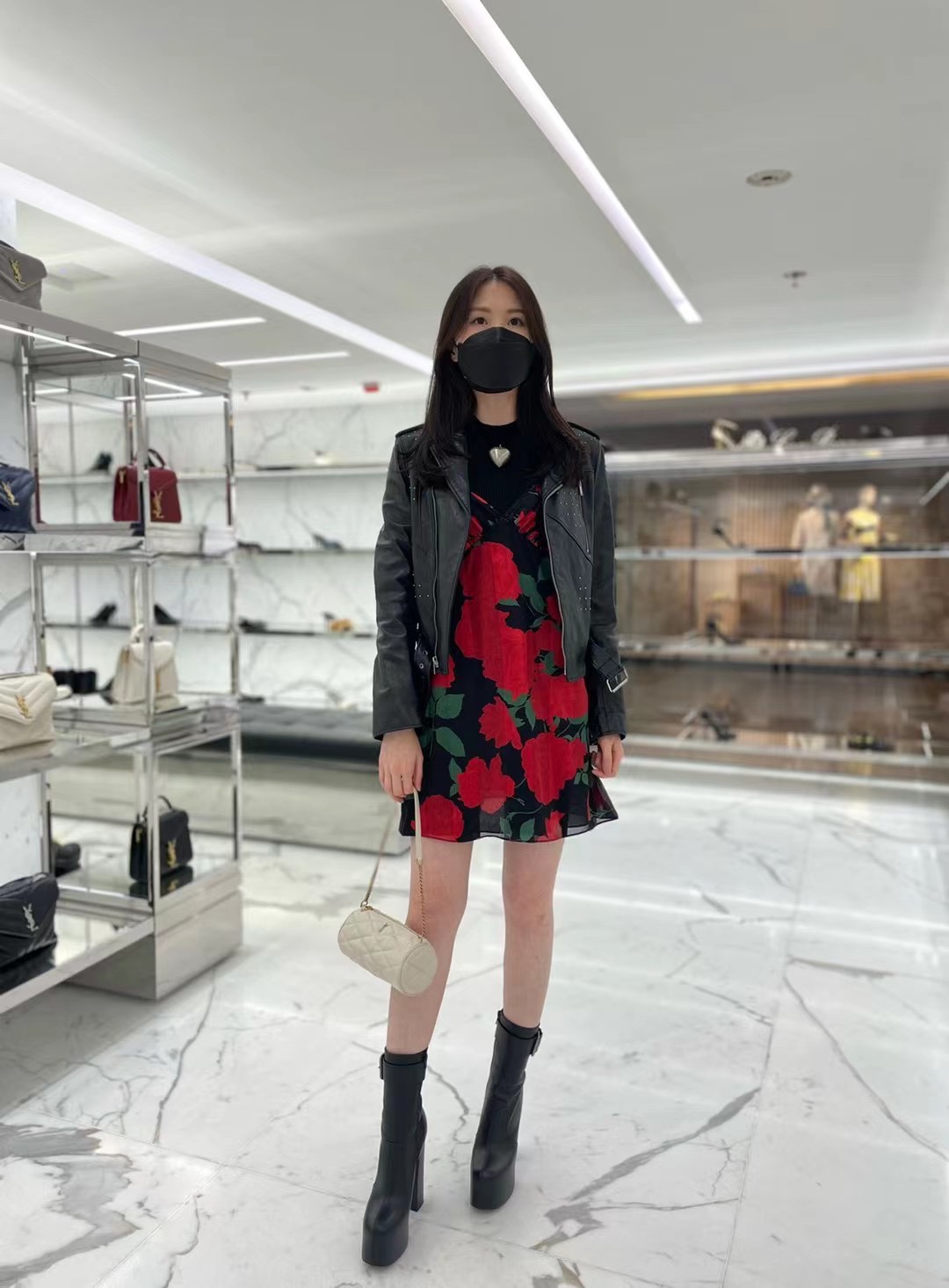 Saint laurent Ysl 𝗦𝗔𝗗𝗘 迷你圆管手袋 699703白色