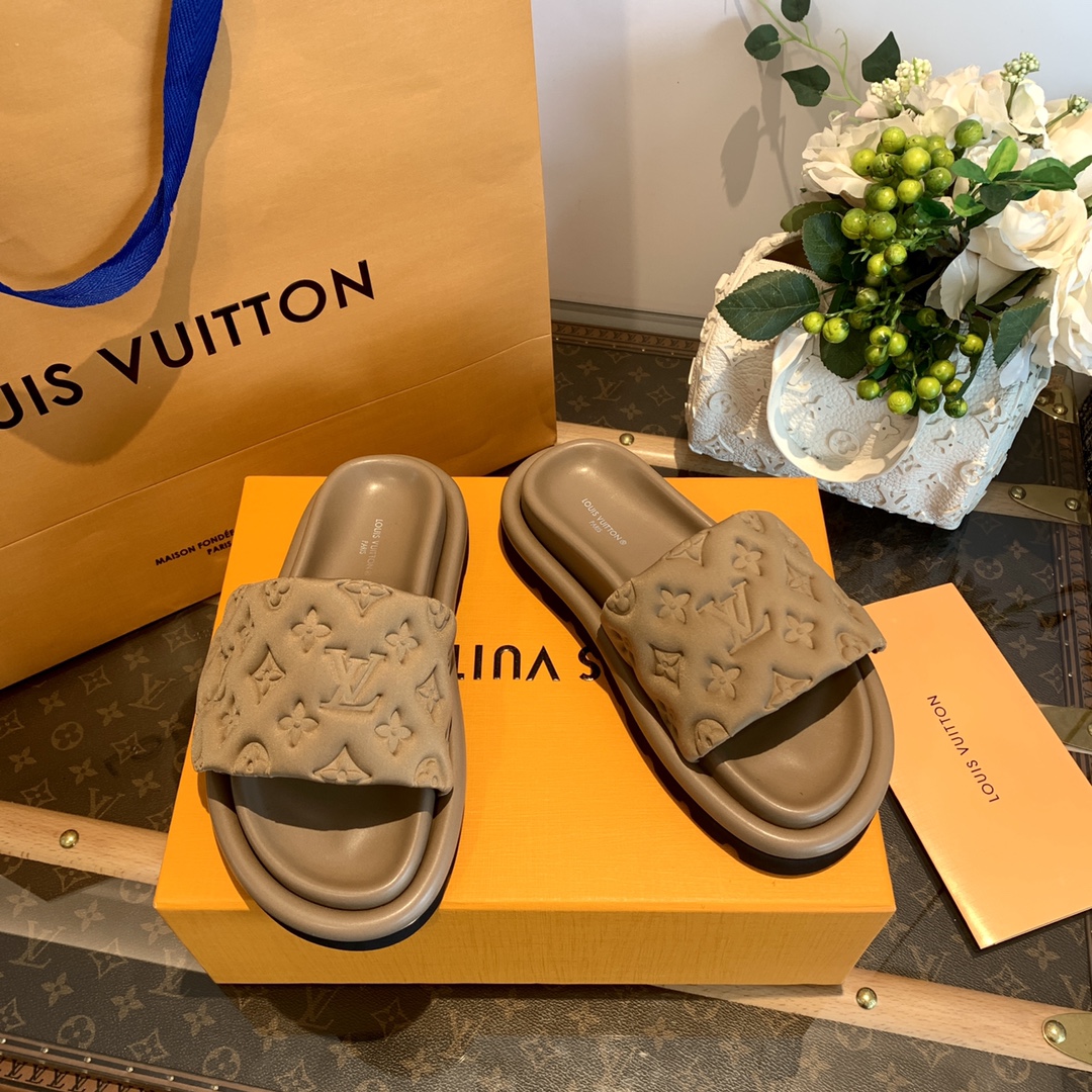 LV/路易威登   1v驴牌|𝟐𝟎𝟐𝟐春夏浮雕厚底 魔术贴拖鞋