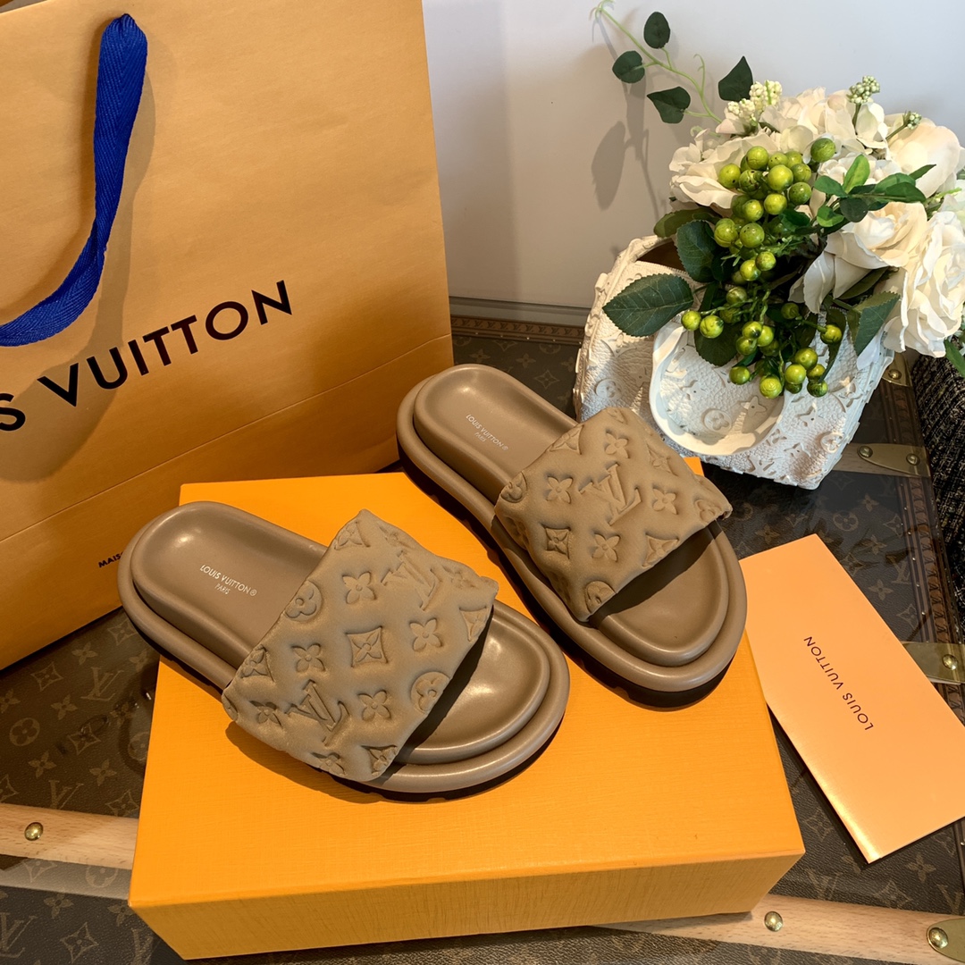 LV/路易威登   1v驴牌|𝟐𝟎𝟐𝟐春夏浮雕厚底 魔术贴拖鞋