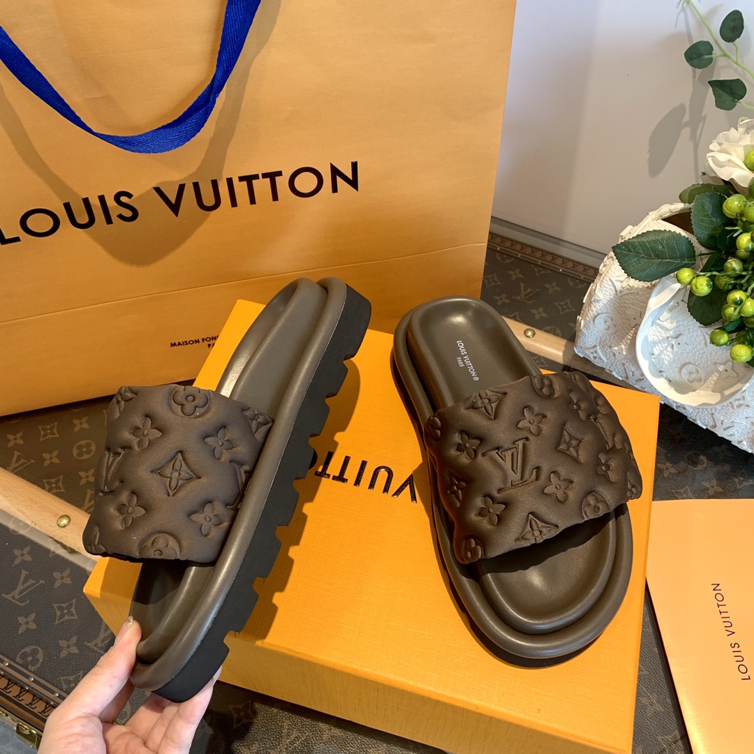 LV/路易威登   1v驴牌|𝟐𝟎𝟐𝟐春夏浮雕厚底 魔术贴拖鞋