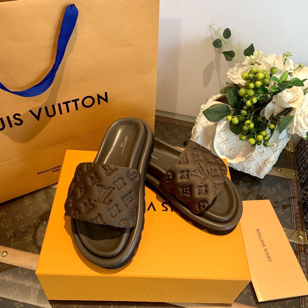 LV/路易威登   1v驴牌|𝟐𝟎𝟐𝟐春夏浮雕厚底 魔术贴拖鞋