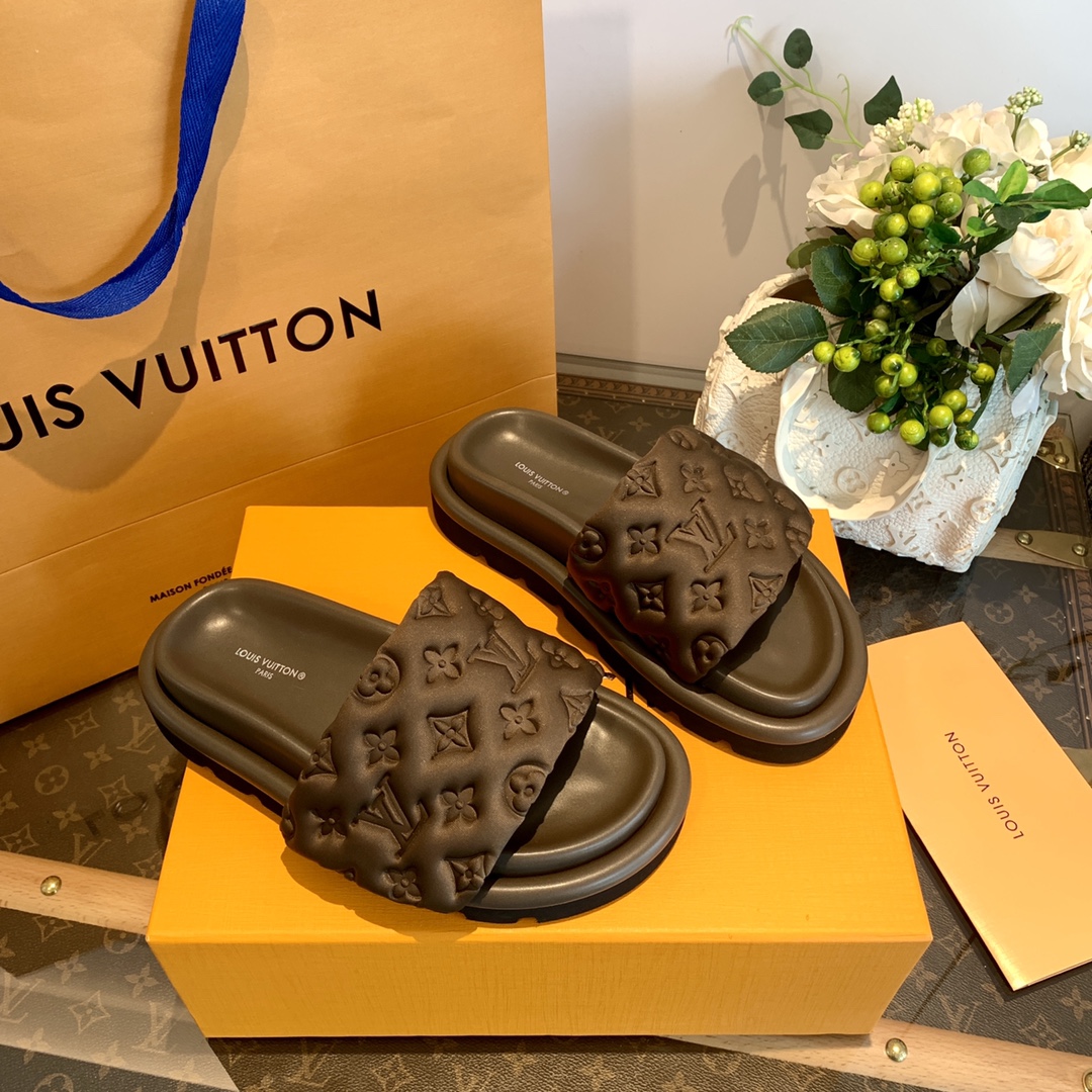 LV/路易威登   1v驴牌|𝟐𝟎𝟐𝟐春夏浮雕厚底 魔术贴拖鞋