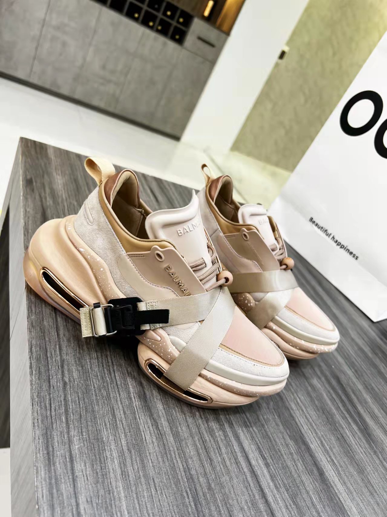 Fashionable Balmain Shoes: Top 11 Pieces for Modern Beauty and Comfort - 图片 2