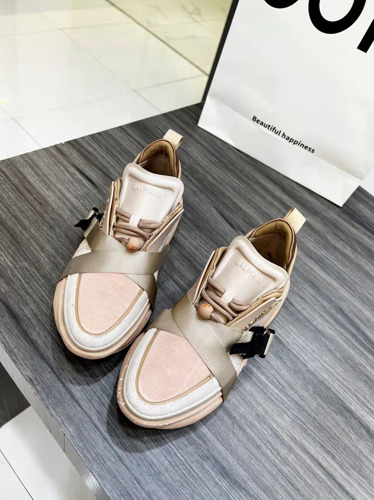 Fashionable Balmain Shoes: Top 11 Pieces for Modern Beauty and Comfort - 图片 5