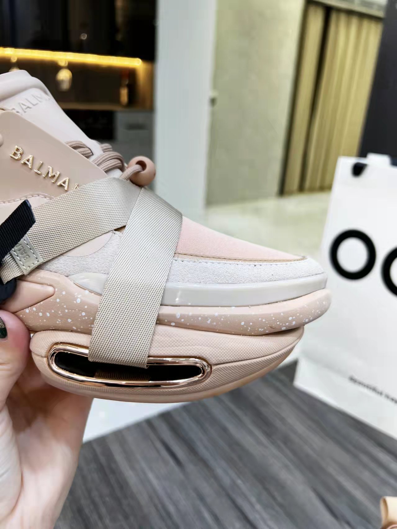 Fashionable Balmain Shoes: Top 11 Pieces for Modern Beauty and Comfort - 图片 6