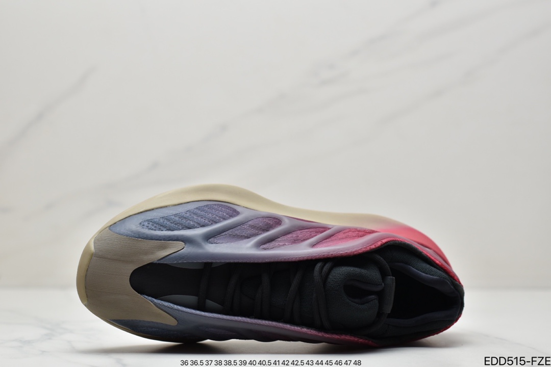 340 Kanye West x Adidas Yeezy 700 V3”Fade Carbon”低帮复古休闲运动穿搭慢跑鞋GW1814
