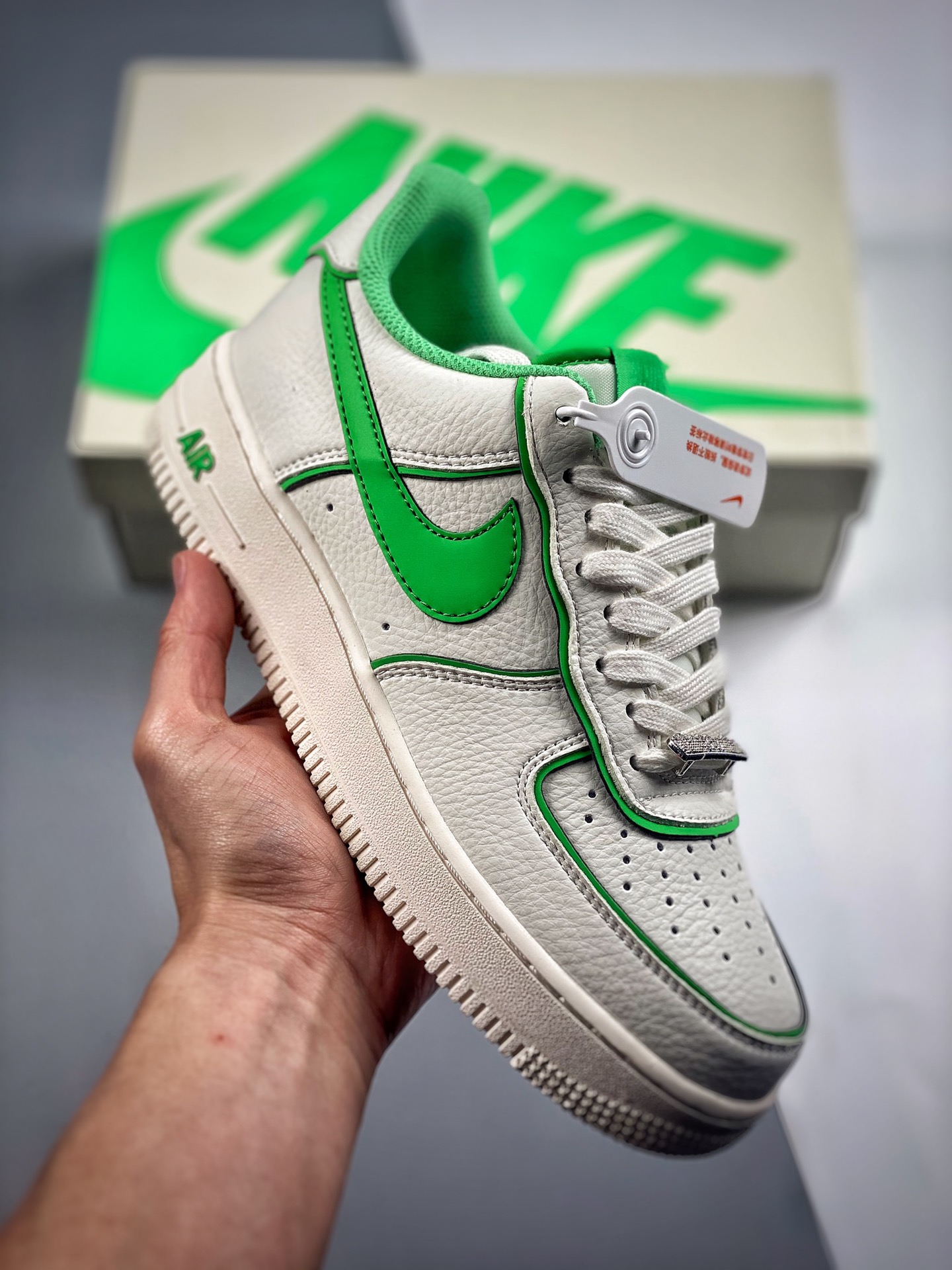-3 NIke Air Force 1 '07 Low 米白绿炫彩“夜魔侠” 空军一号低帮运动休闲板鞋 客供高亮3M反光材料 折边针车 工艺难度大 原楦头原纸板 原装鞋盒 定制五金配件 内置全掌气垫 原厂鞋底 货号：UH8958-022 …