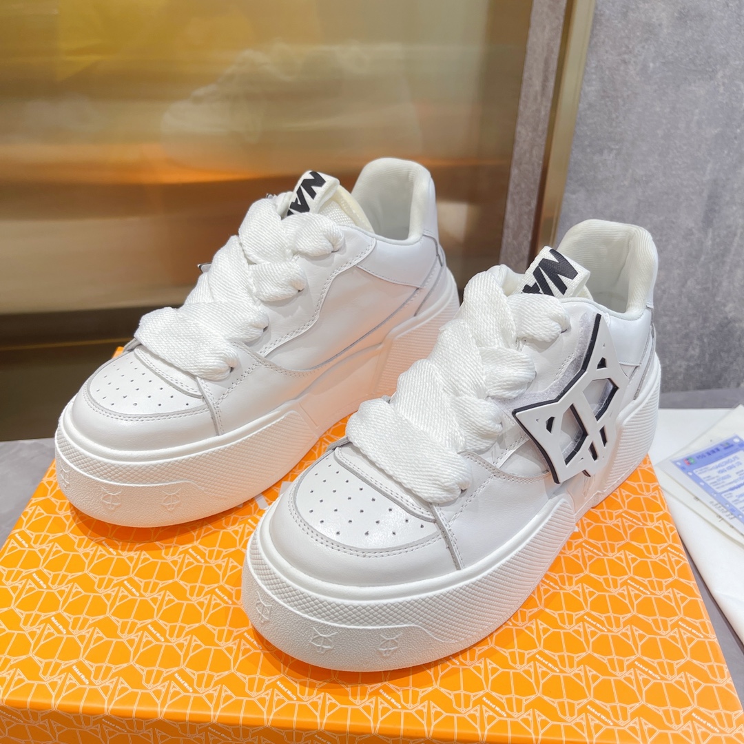 Top Version Cat Beauty Shoes: Cattle Skin Fabric, Rubber Sole, Size 35-39.