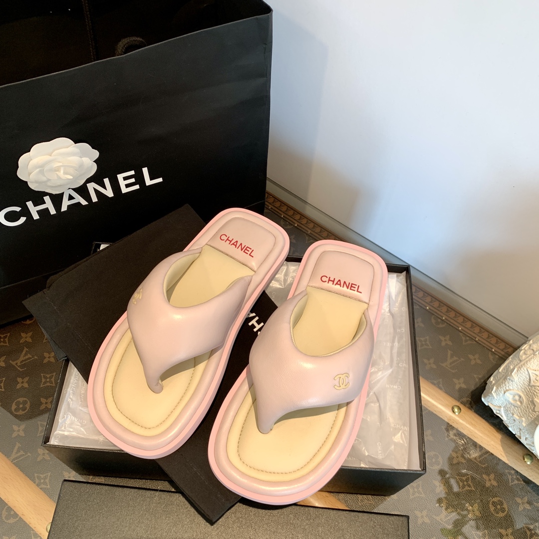 CHANEL香奈儿 小香𝟐𝟎𝟐𝟐春夏面包人字拖鞋