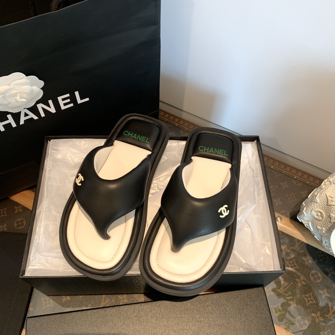CHANEL香奈儿 小香𝟐𝟎𝟐𝟐春夏面包人字拖鞋