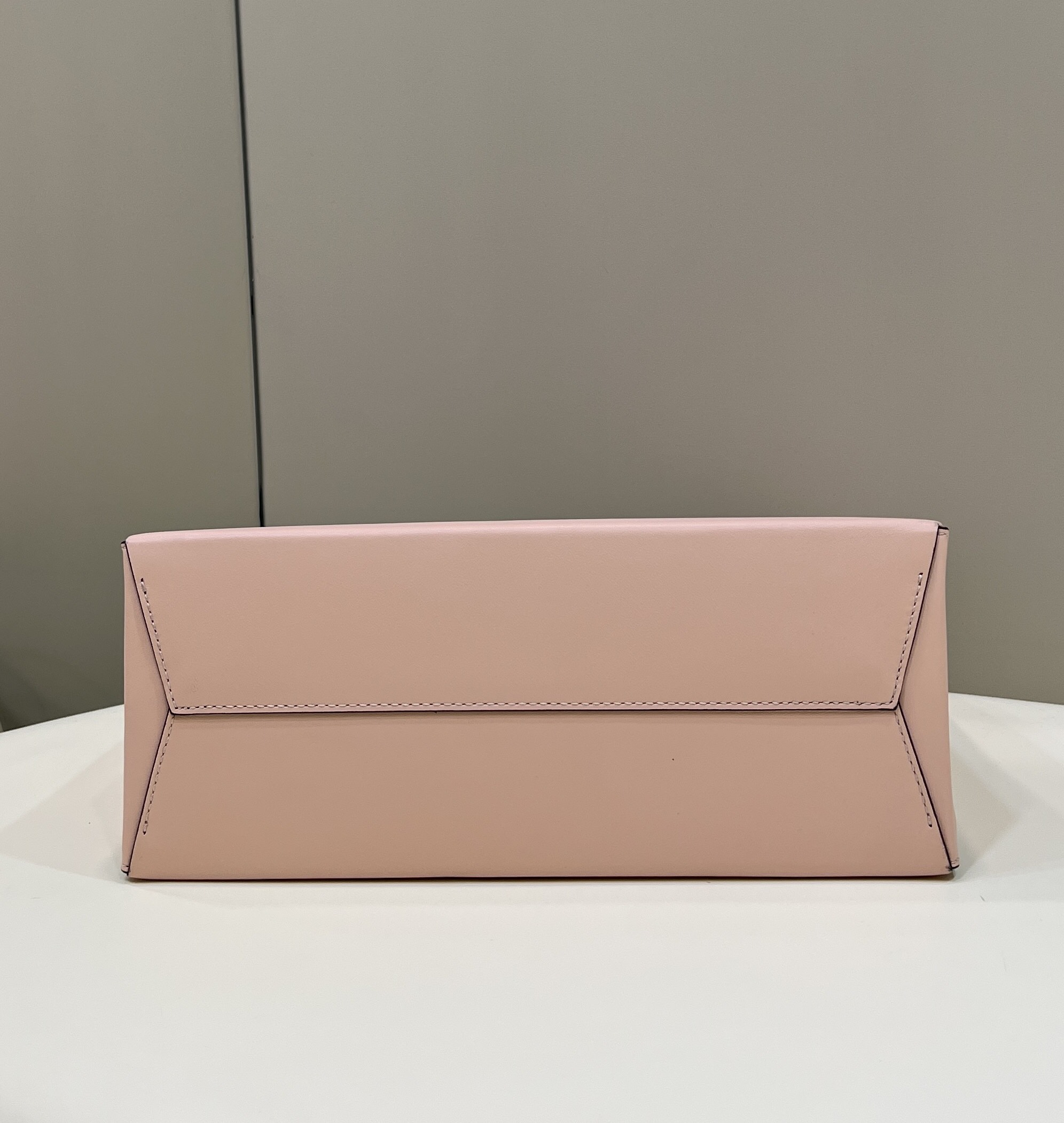 PRADA普拉达羔羊皮手提袋8356L