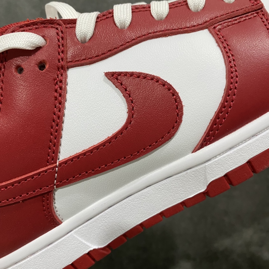 图片[7]-PK版本Dunk Low Retro \”Gym Red\” 白红 DD1391-602  顶级纯原 全新改版 强力开闸  独家原版原盒开模打造  原厂织唛标 一致匹配原版  原楦原纸板开发 匹配原版98%以上  后跟垫棉独家呈现 后跟反口里弧度正确  全新后跟电绣 电绣针数与正品一致  原厂皮料 质感无敌   皮料切割干净 无任何毛边 清洁度细节完美  尺码：36 36.5 37.5 38 38.5 39 40 40.5 41 42 42.5 43 44 44.5 45 46 47.5-选品中心