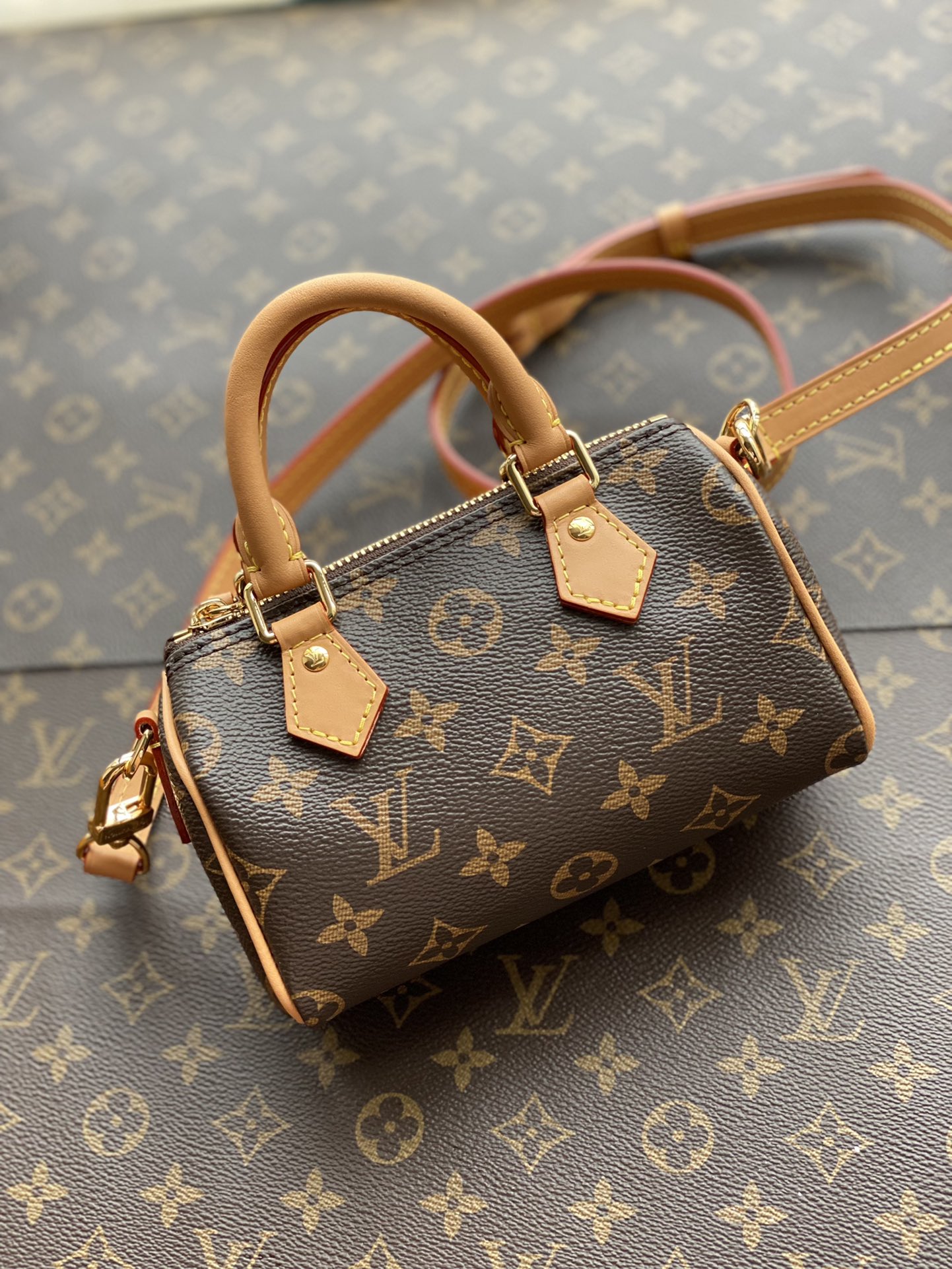 NO:176749,M81085 More details appreciation,19860909M81085 更多细节鉴赏,,Bag