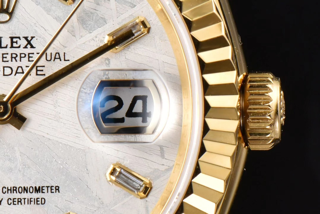 劳力士 天空之作星期日历型系列(m228239-0055) “真陨石”腕表