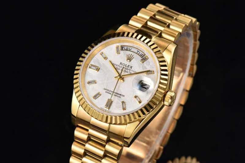 劳力士 天空之作星期日历型系列(m228239-0055) “真陨石”腕表