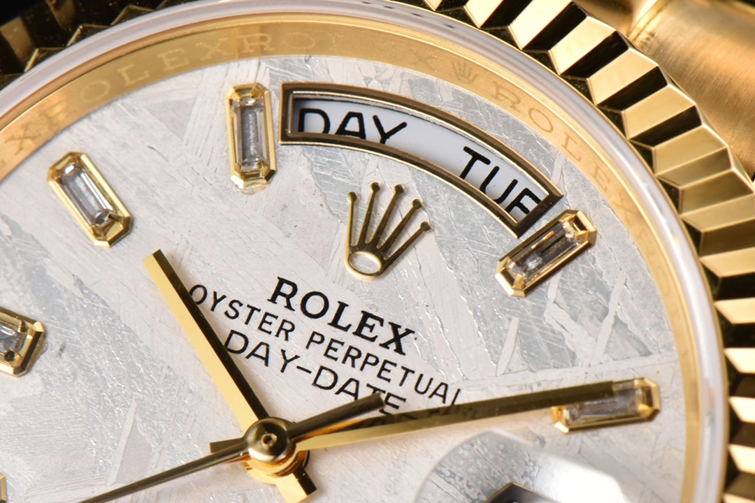 劳力士 天空之作星期日历型系列(m228239-0055) “真陨石”腕表