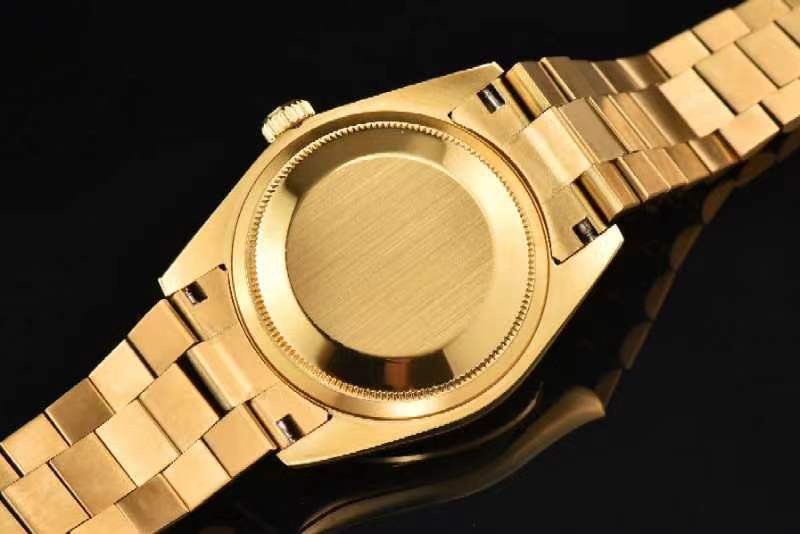 劳力士 天空之作星期日历型系列(m228239-0055) “真陨石”腕表