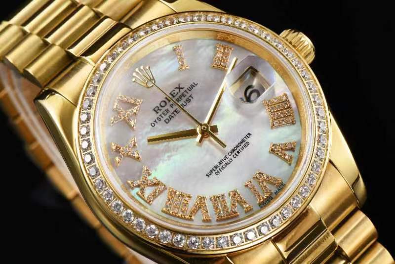 劳力士 天空之作星期日历型系列(m228239-0055) “真陨石”腕表