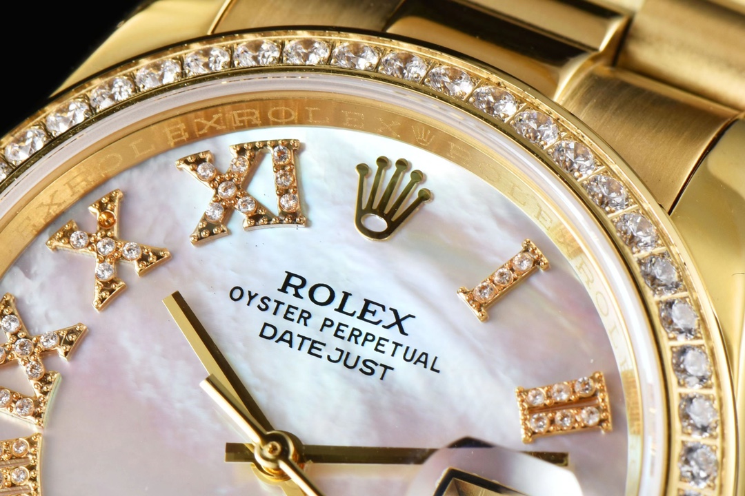 劳力士 天空之作星期日历型系列(m228239-0055) “真陨石”腕表