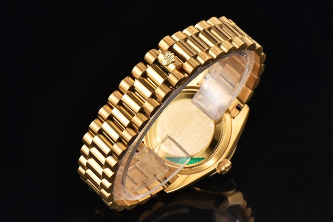 劳力士 天空之作星期日历型系列(m228239-0055) “真陨石”腕表