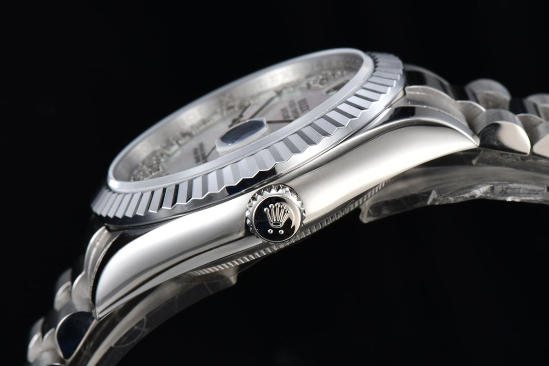 劳力士 天空之作星期日历型系列(m228239-0055) “真陨石”腕表