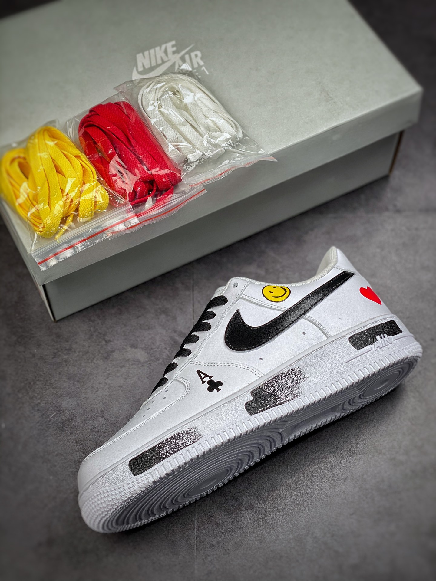 260 Nike Air Force 1 Low 07 扑克涂鸦 315122-111