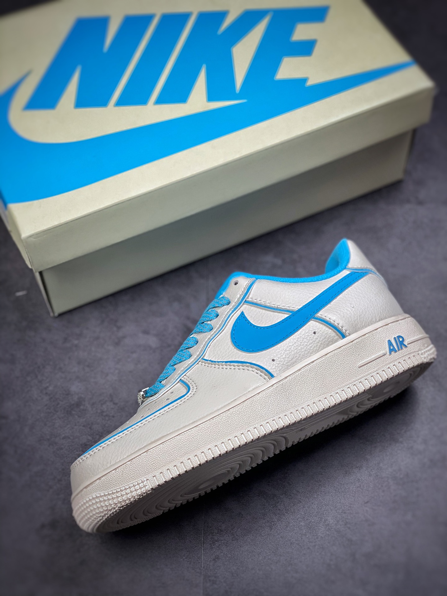 260 Nike Air Force 1 Low 07 米白蓝炫彩“夜魔侠” UH8958-066