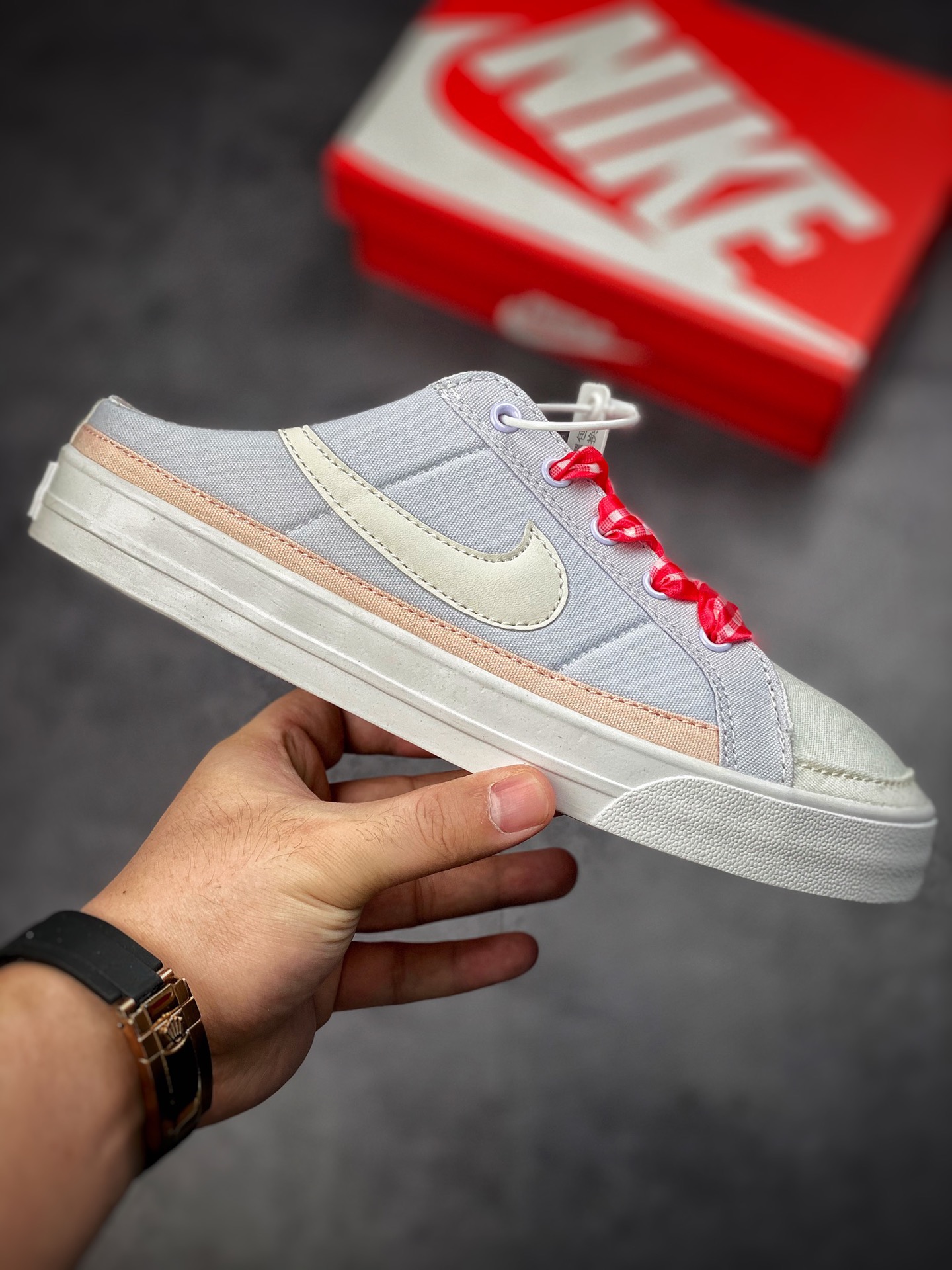 140 Nike Court Legacy Canvas Mule 学院产物系列低帮一脚蹬休闲运动半拖露跟板鞋 DJ5058-011