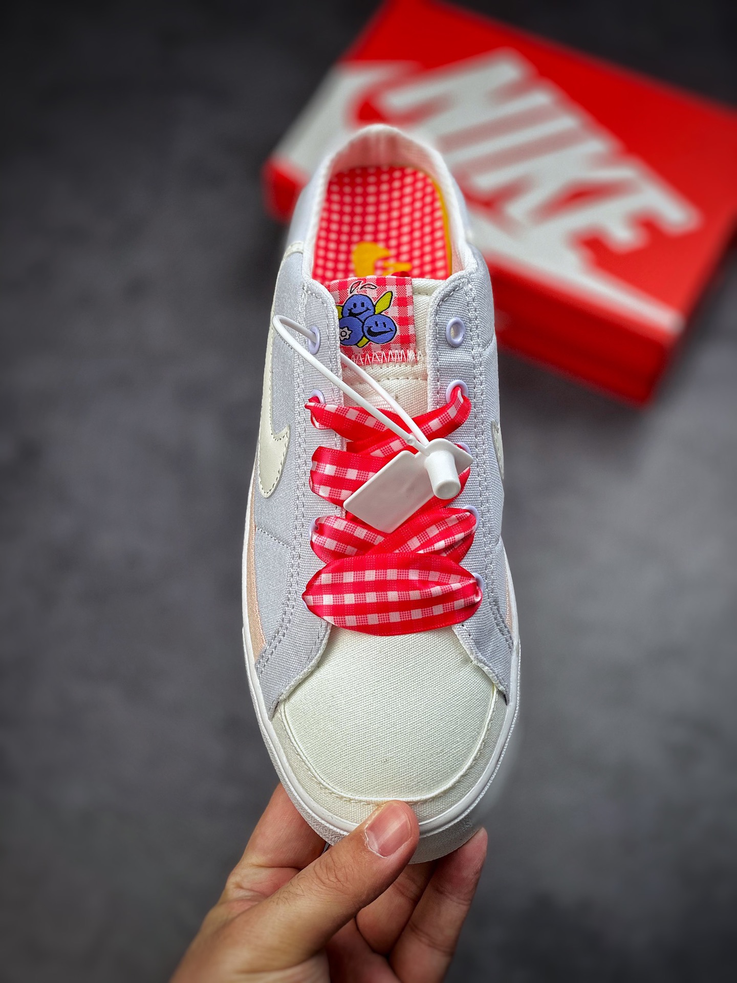 140 Nike Court Legacy Canvas Mule 学院产物系列低帮一脚蹬休闲运动半拖露跟板鞋 DJ5058-011